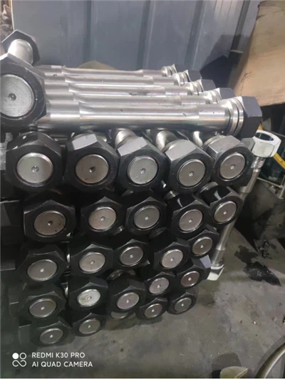 DQ Machinery Tillverkning av högkvalitativa reservdelar för hydrauliska bergbrytardelar Sidobult för SB70 SB81 SB100 SB121 SB151 HB20G HB30G